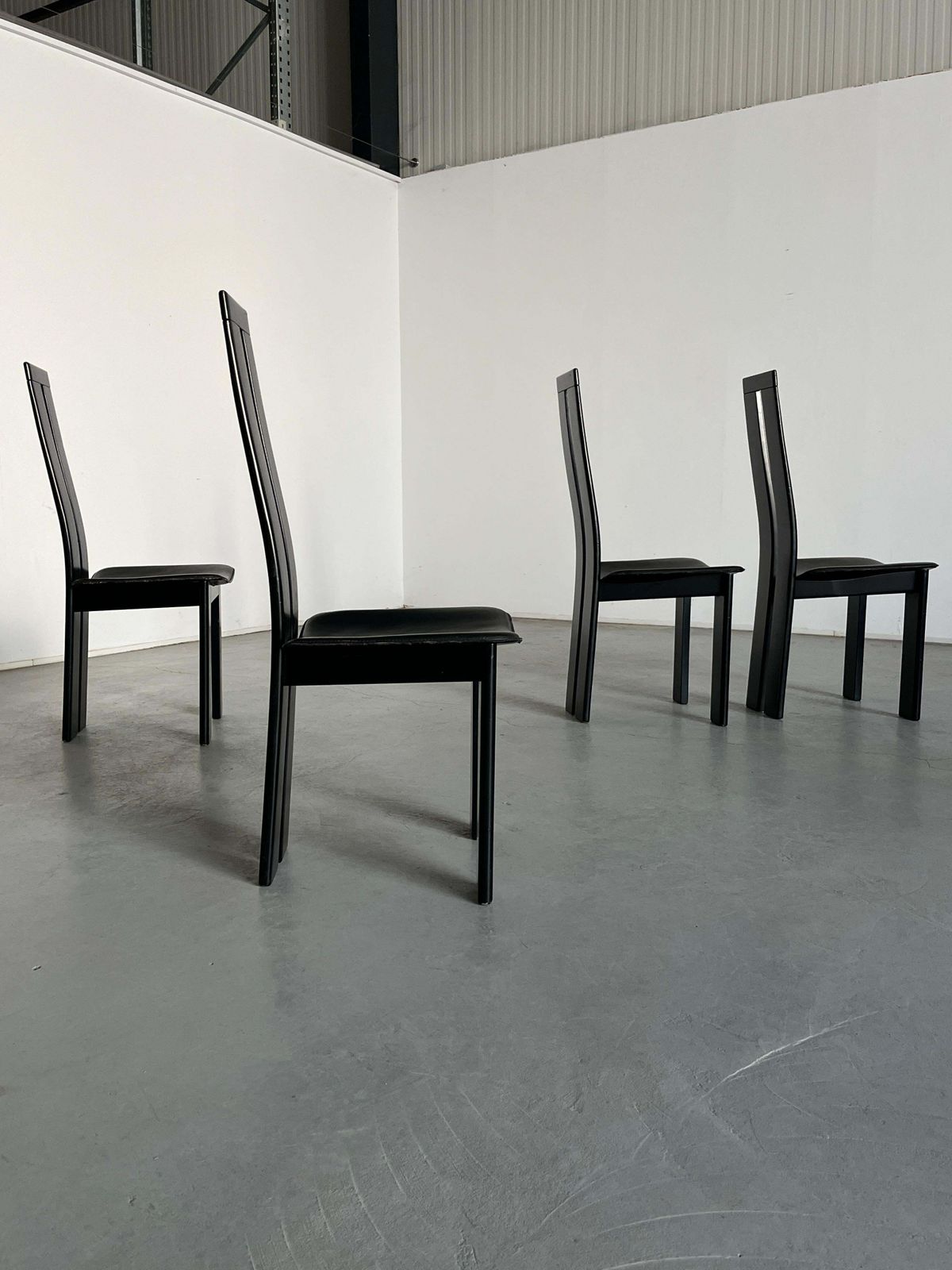 1 Of 4 Vintage Postmodern Dining Chairs In The Style Of Pietro Constantini, 70s photo 214.0