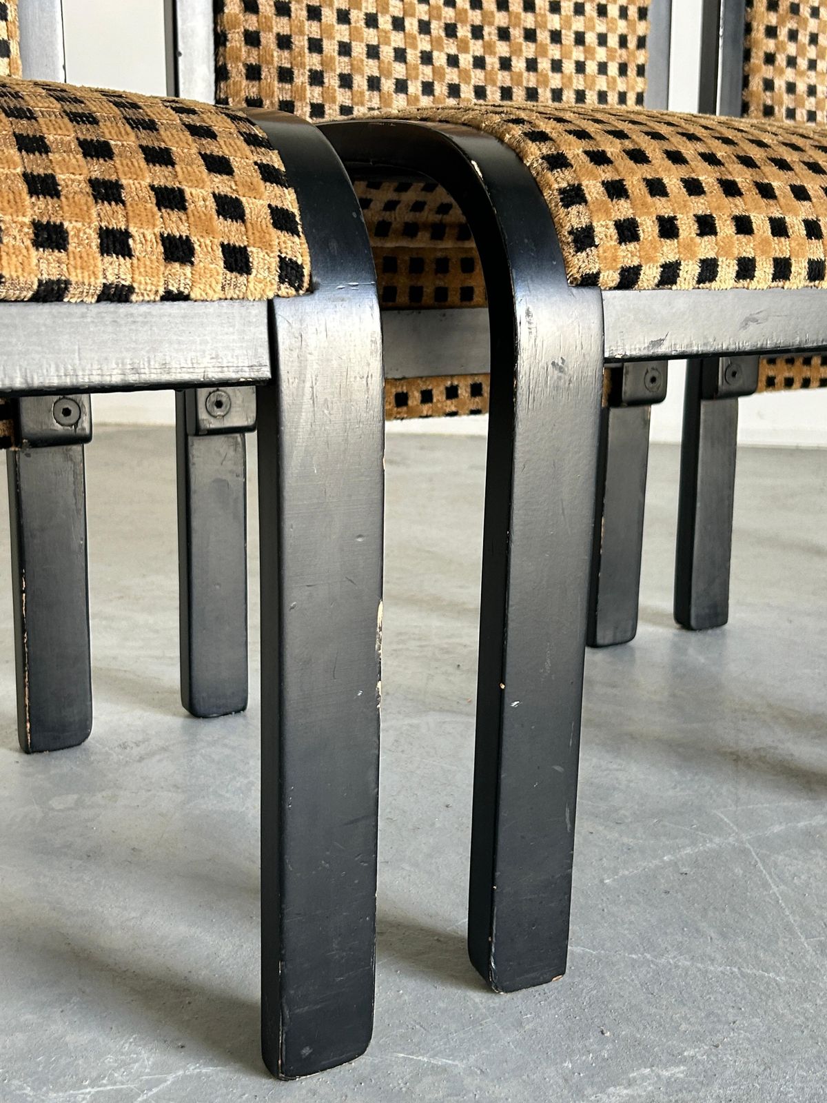 photo furniture Set Of 4 Italian Sculptural Lacquered Bentwood Dining Chairs, Geometric Pattern