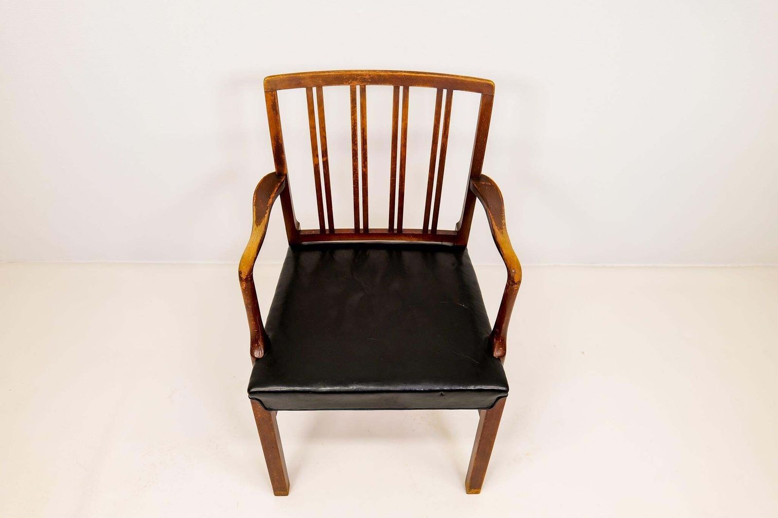 Midcentury Armchair Ole Wanscher For Fritz Hansen, Stained Beech And Leather photo vinterior