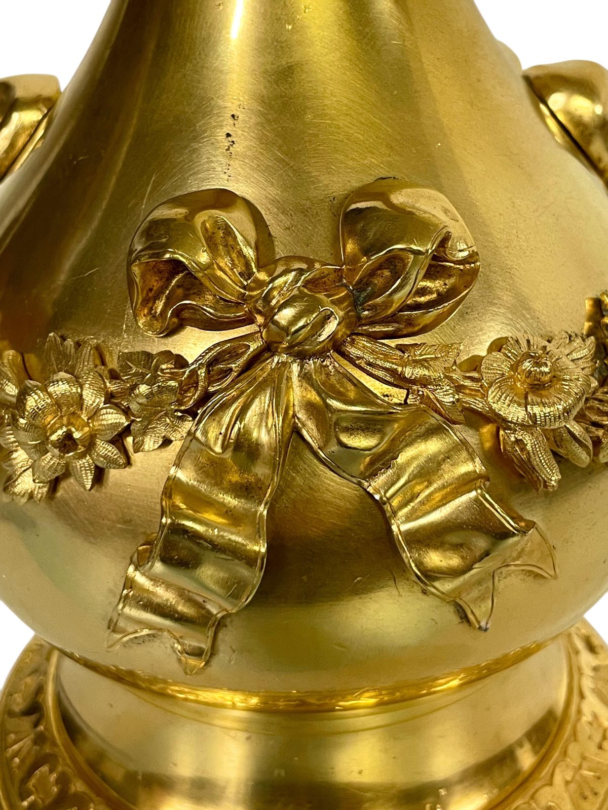 photo buy Louis XVI Gilt Bronze Table Lamp With Roses And Ribbons, 19th Century