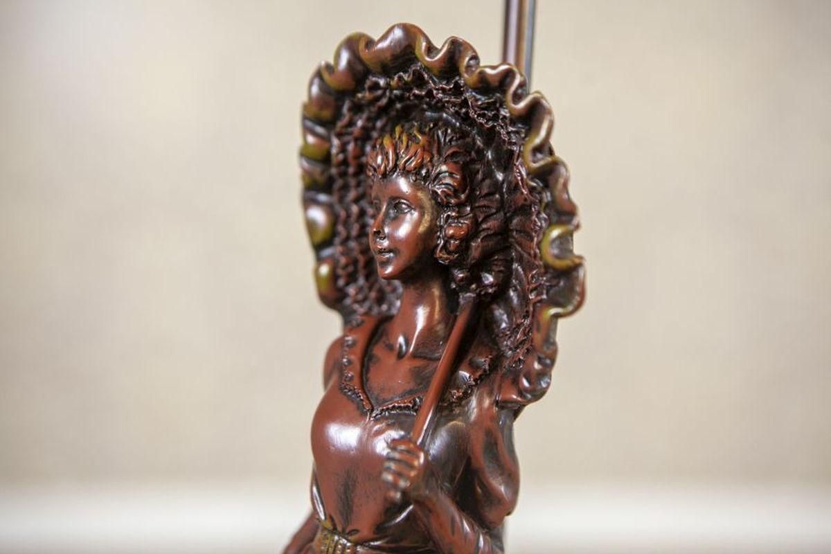 photo furniture Mid 20th Century Night Light Featuring Woman Figurine Made Of Zamak Alloy