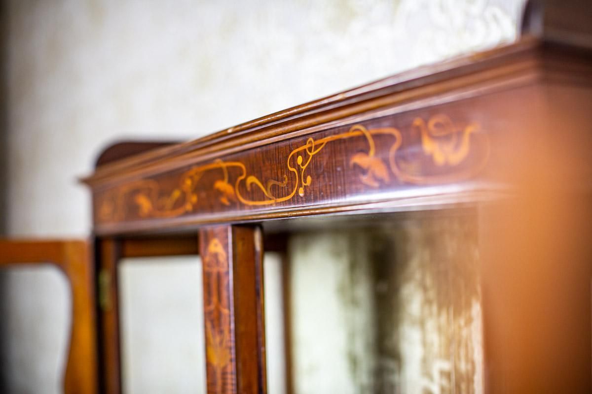 English Mahogany Inlaid Showcase From The 19th Century photo vinterior