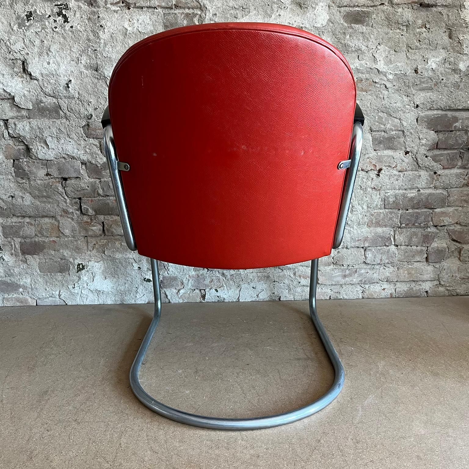 Gispen 413 In Original Sixties Red Skai With Black Armrests photo 1072.0