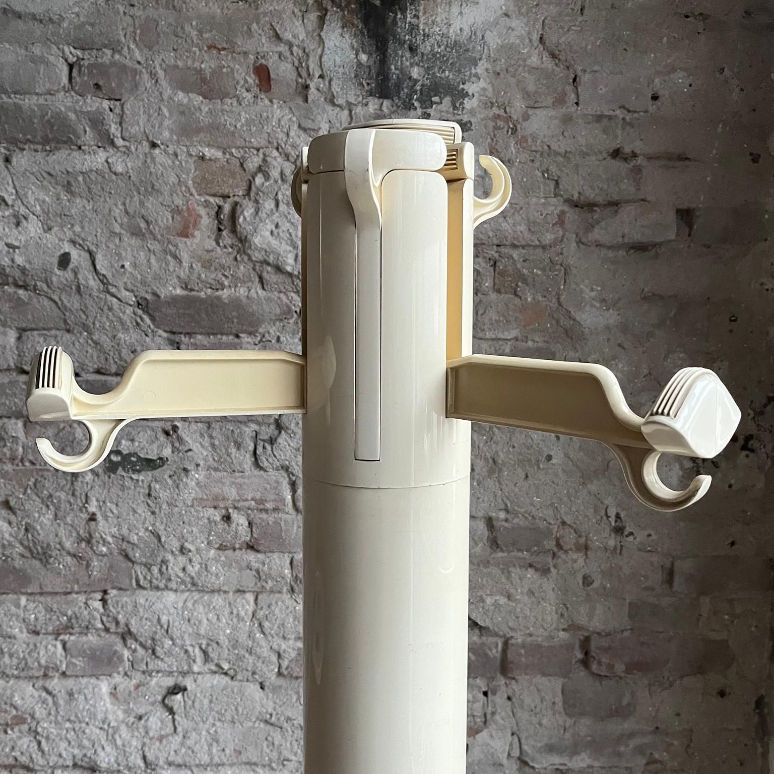 Planta, Coatrack In Light Beige By Piretti photo Furniture