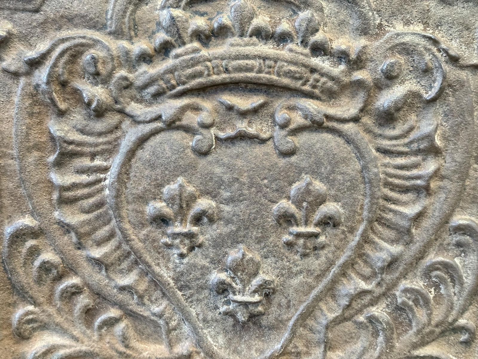 photo for sale French Louis XV Style 'Arms Of France' Fireback / Backsplash