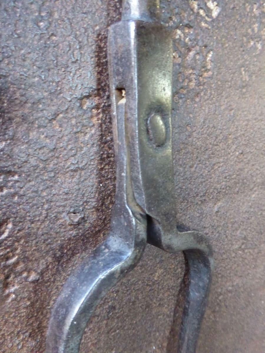 Early 18th Century Dutch Louis XIV Period Fireplace Shovel photo for sale