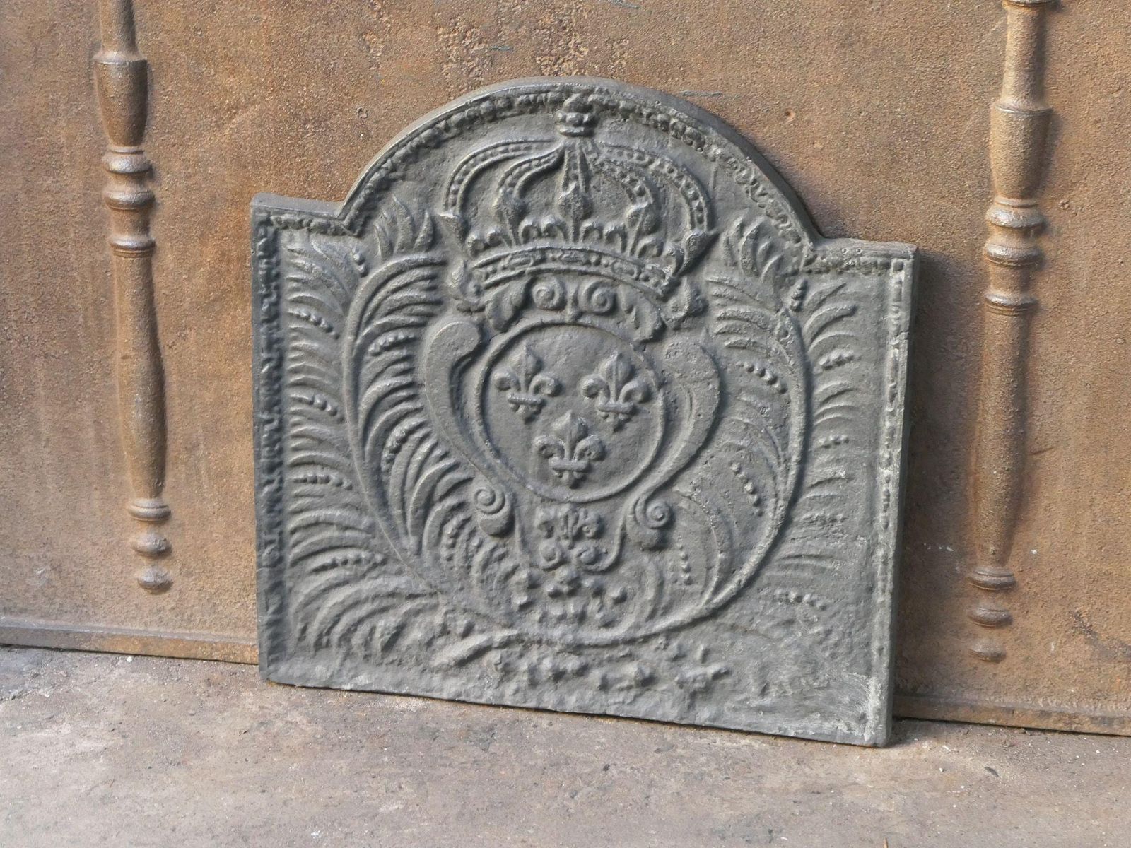 Louis XV Style 'Arms Of France' Fireback / Backsplash photo 339.0