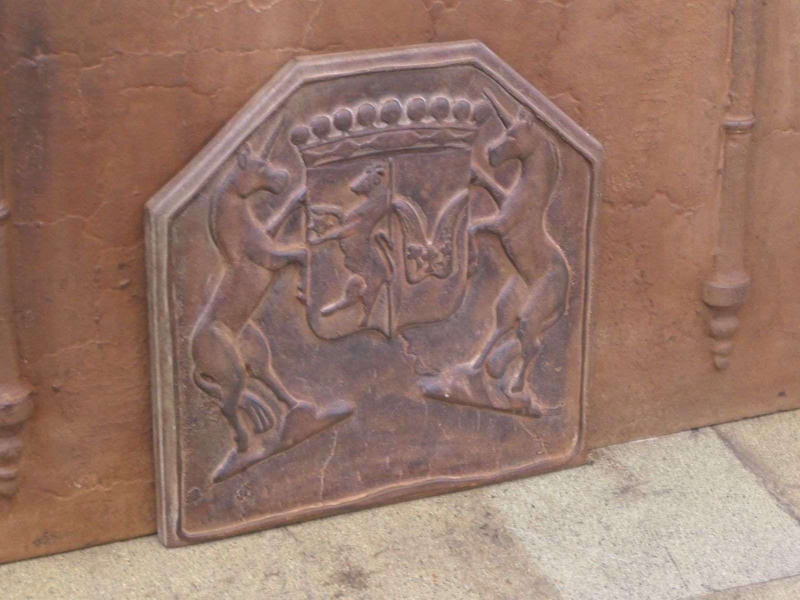 French Louis XIV 'Coat Of Arms' Fireback / Backsplash, 20th Century photo Home Fixtures