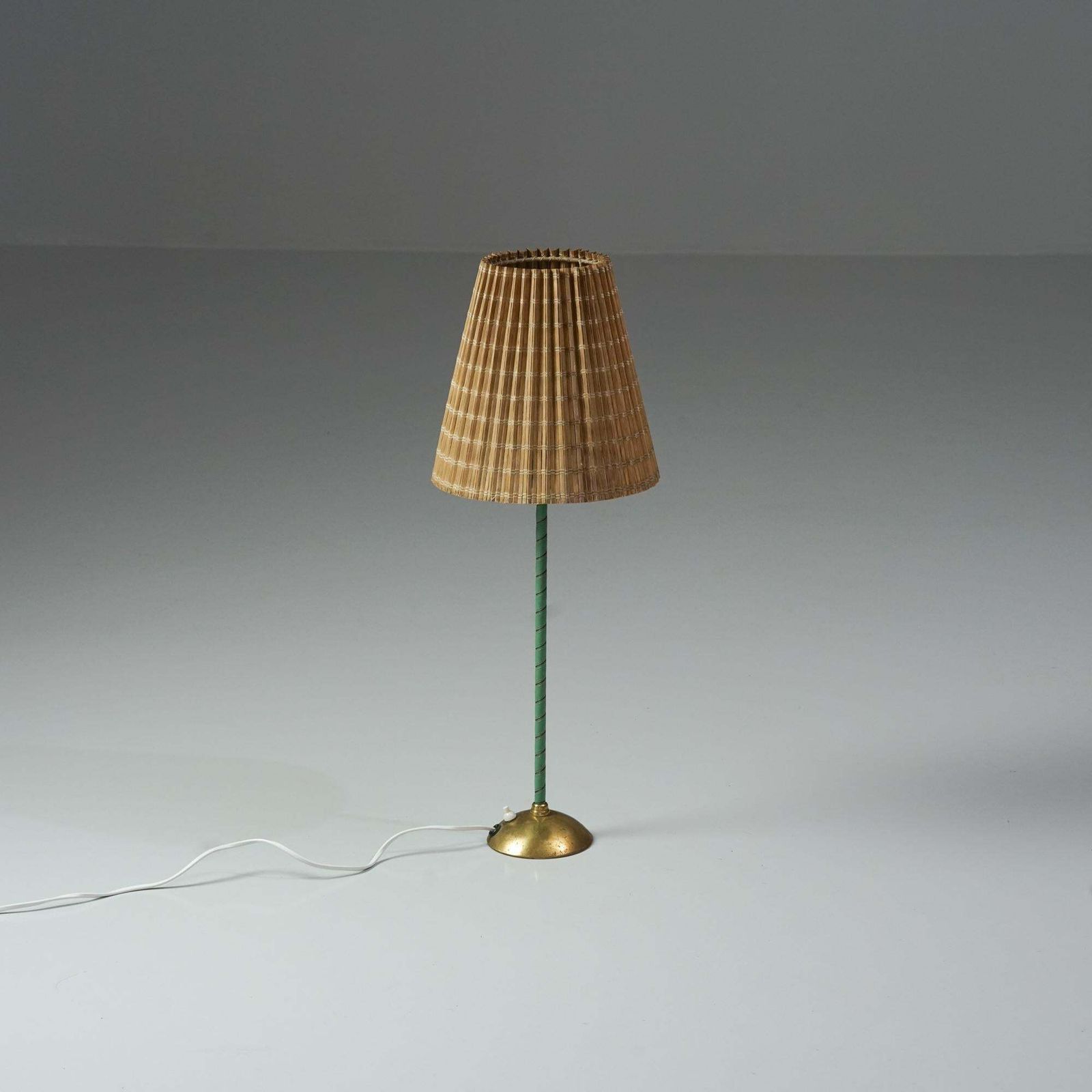 Model 2060 Table Lamp, Lisa Johansson Pape, Orno Oy, 1950s photo vinterior