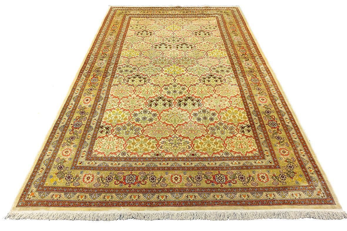 Hereke Rug Silk photo Textiles