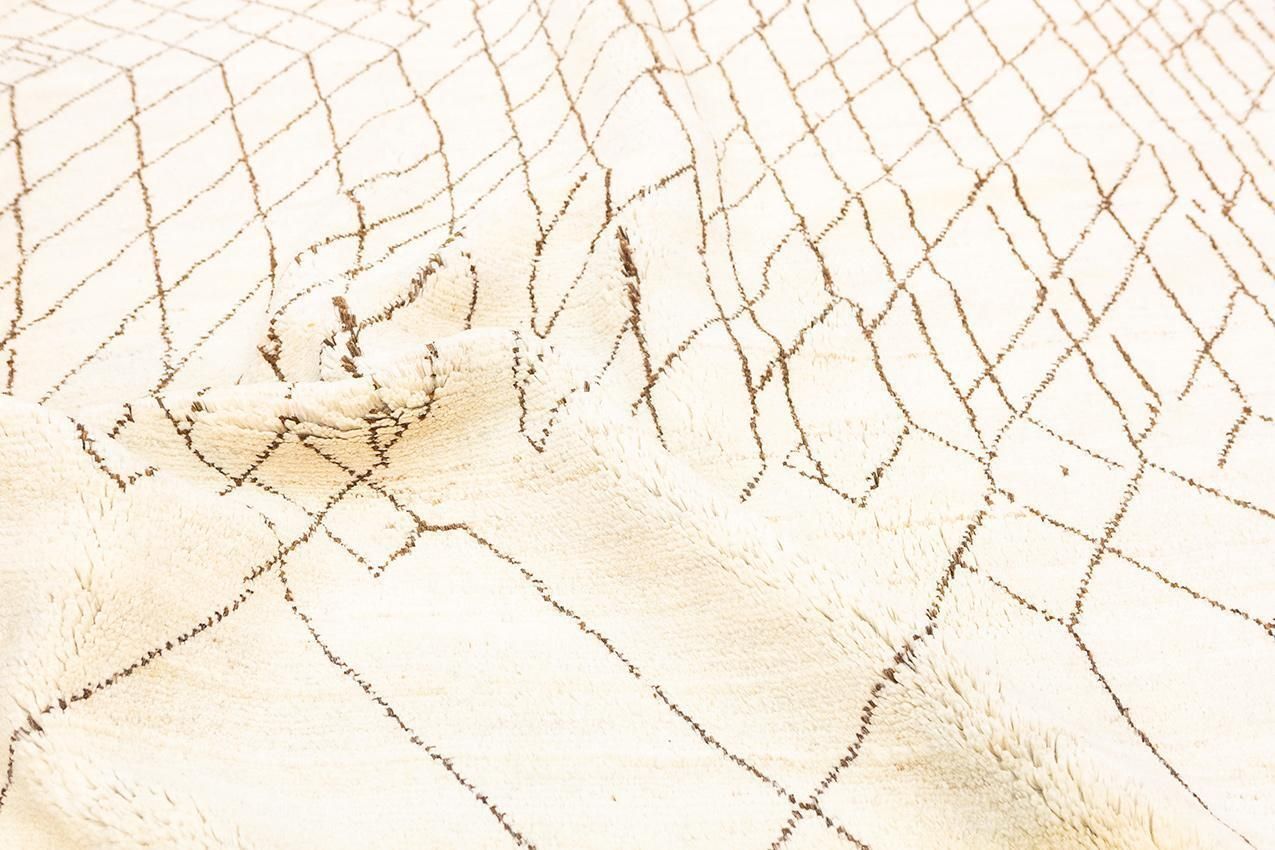 Moroccan Rug Hand Knotted Genuine Wool photo buy