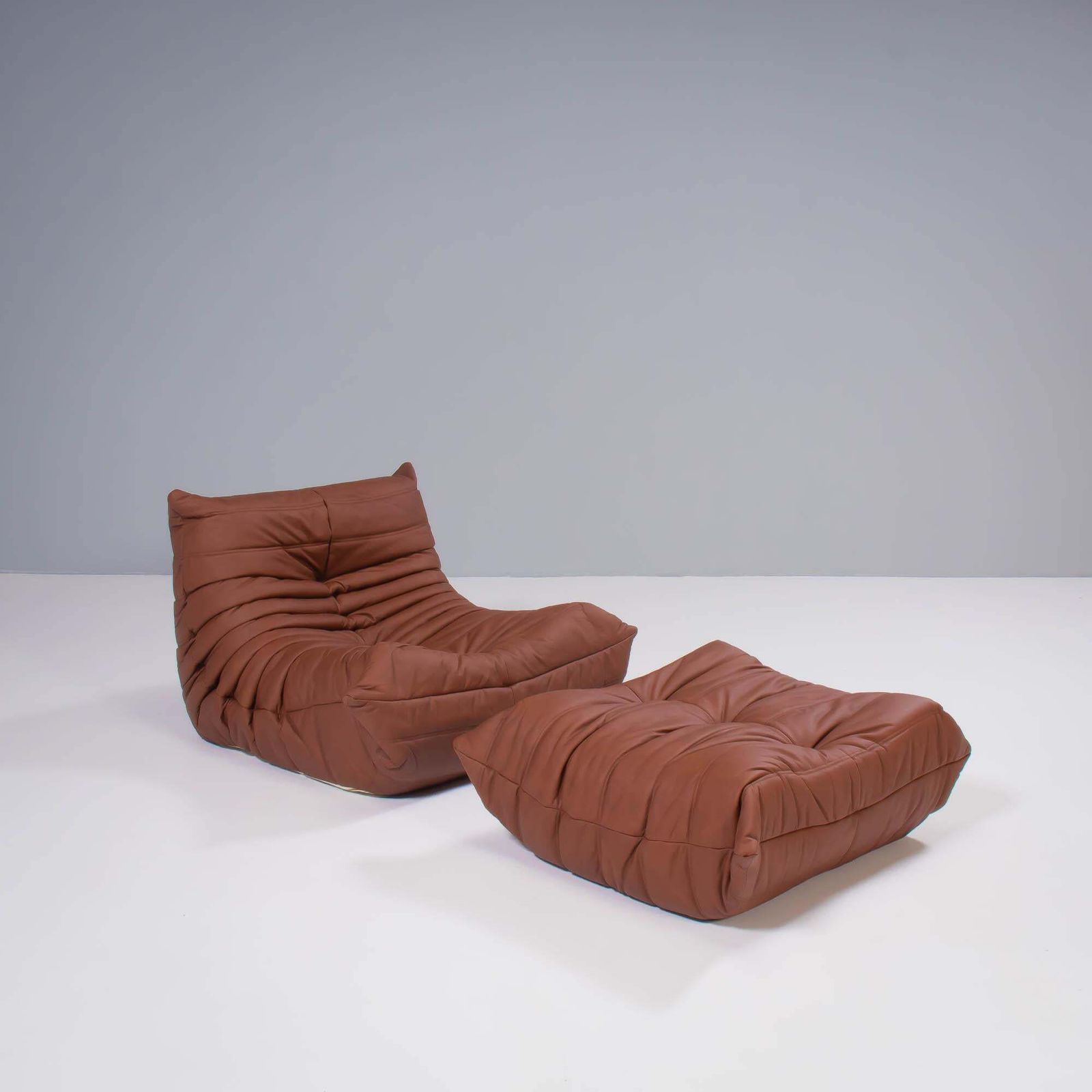 photo vinterior Ligne Roset By Michel Ducaroy Brown Leather Togo, Set Of Two