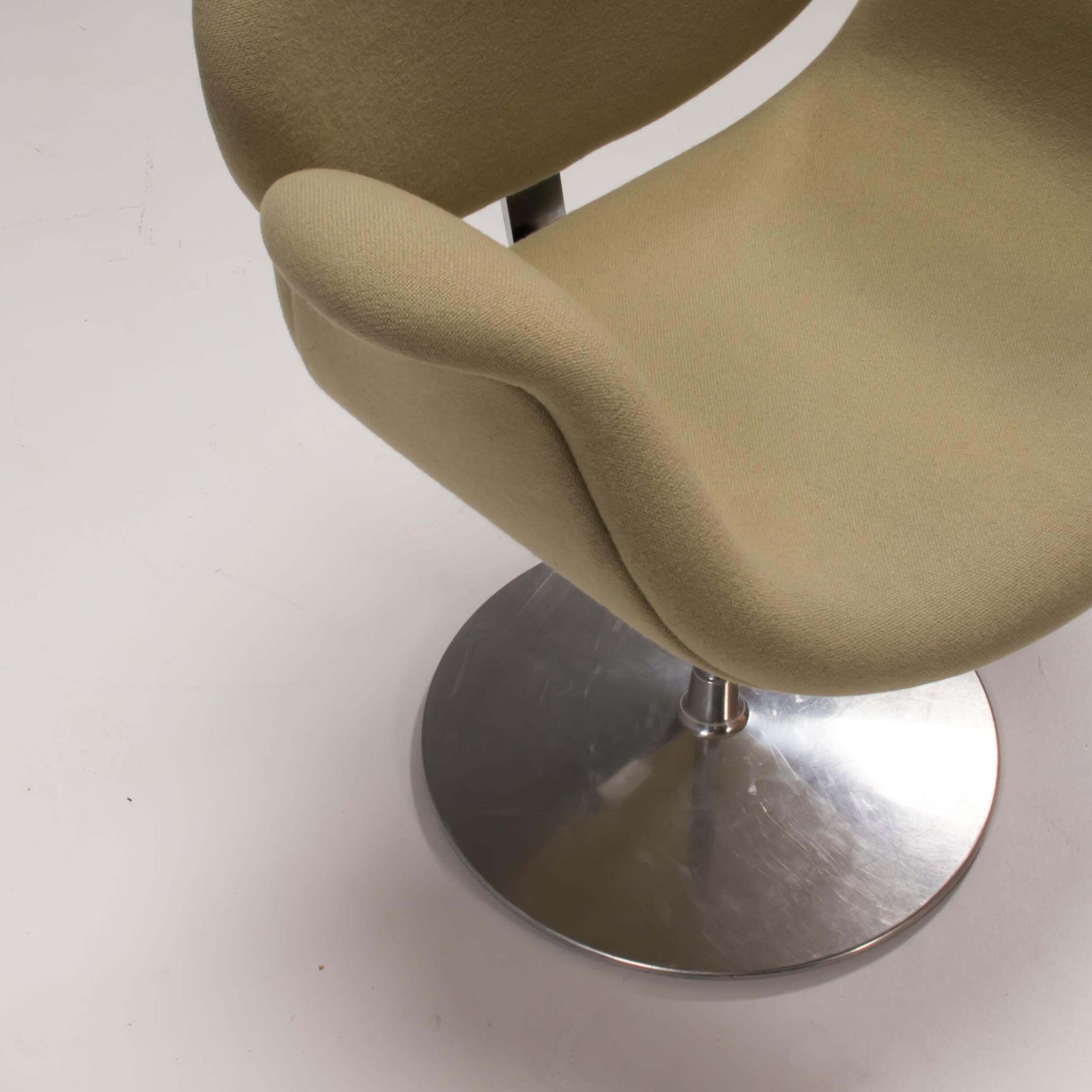 Artifort By Pierre Paulin Green Fabric Little Tulip Swivel Chairs, Set Of Three photo vinterior