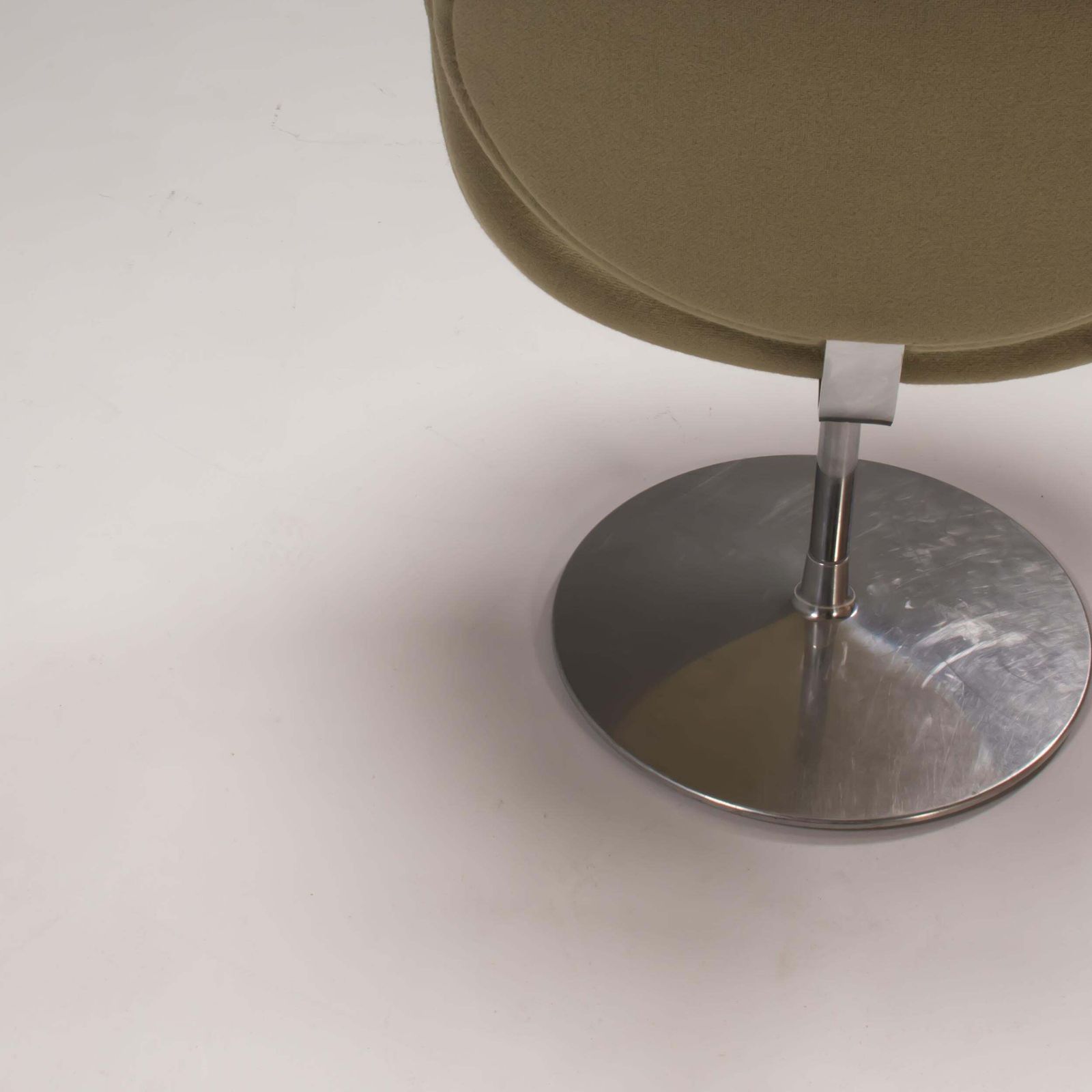 3394.8 Artifort By Pierre Paulin Green Fabric Little Tulip Swivel Chairs, Set Of Three photo