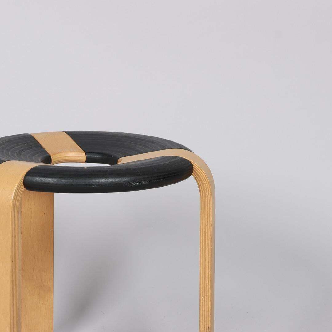 Rud Thygesen & Johnny Sørensen Stool For Magnus Olesen "The Doughnut Stool" photo 954.0