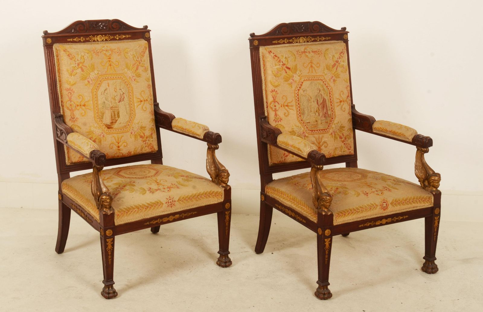 Paar Franse Empire-stijl fauteuils photo vinterior