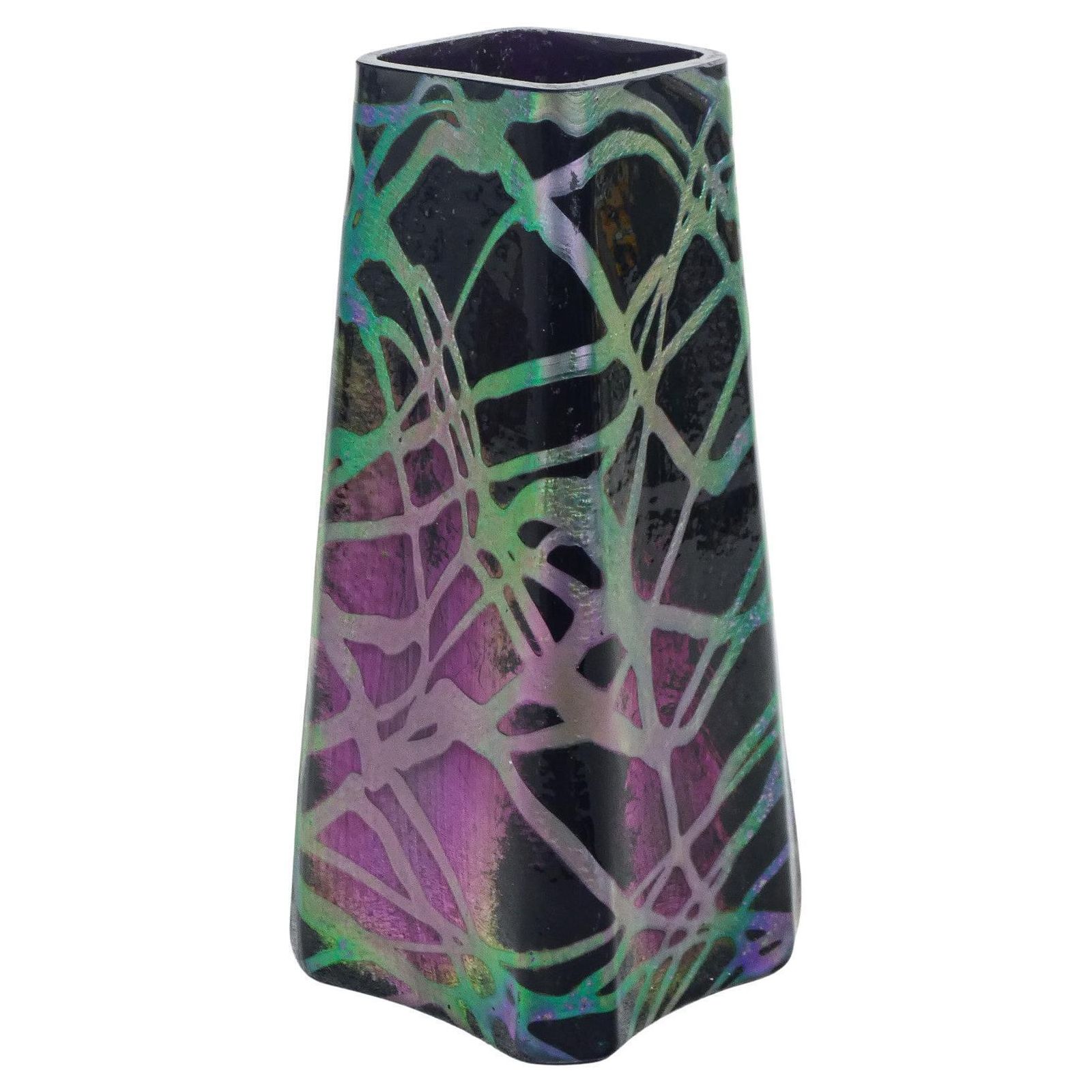 Pallme König Iridescent Blown Glass Vase. Austria, Years 10