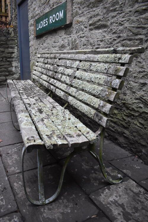 photo vinterior Victorian Iron & Teak Long Garden Bench
