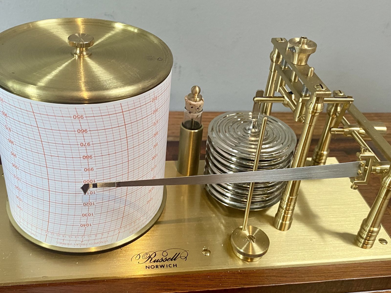 Antique High Quality English Oak And Brass Barograph Aneroid Barometer For Measuring Atmospheric Air Pressure Meteorologist Weather Station Industrial photo Home Decor