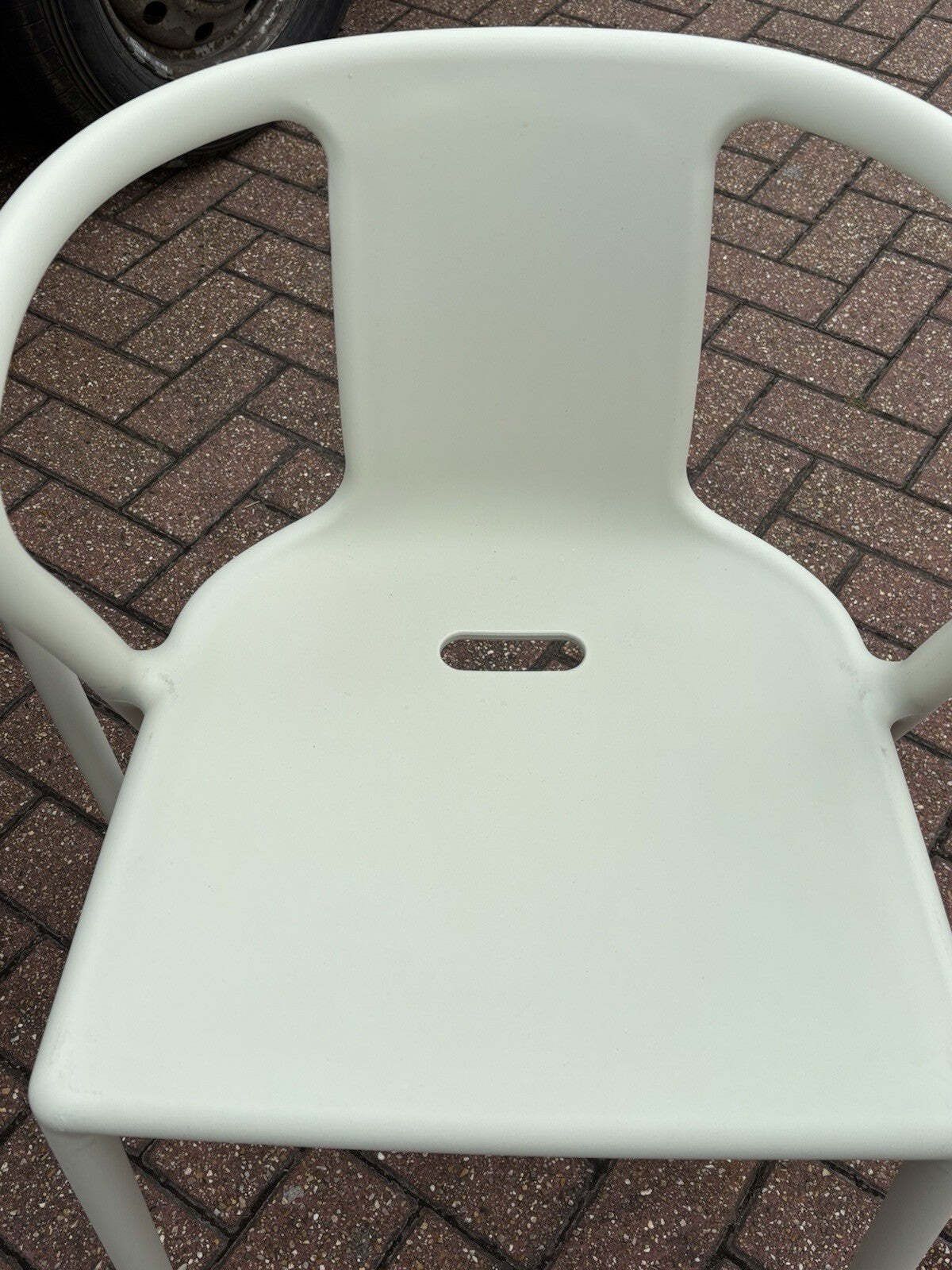 4 White Air Armchair Designer Chairs By Magis, Designed By Jasper Morrison photo 505.0