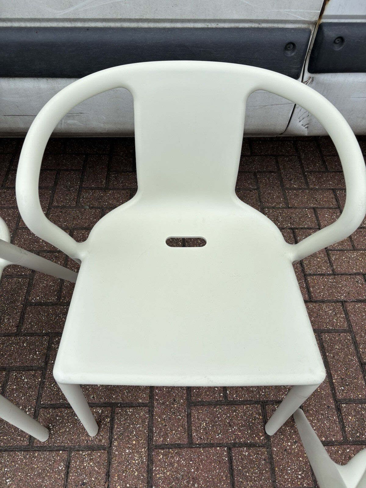 4 White Designer Patio Chairs By Magis, Designed By Jasper Morrison photo 505.0
