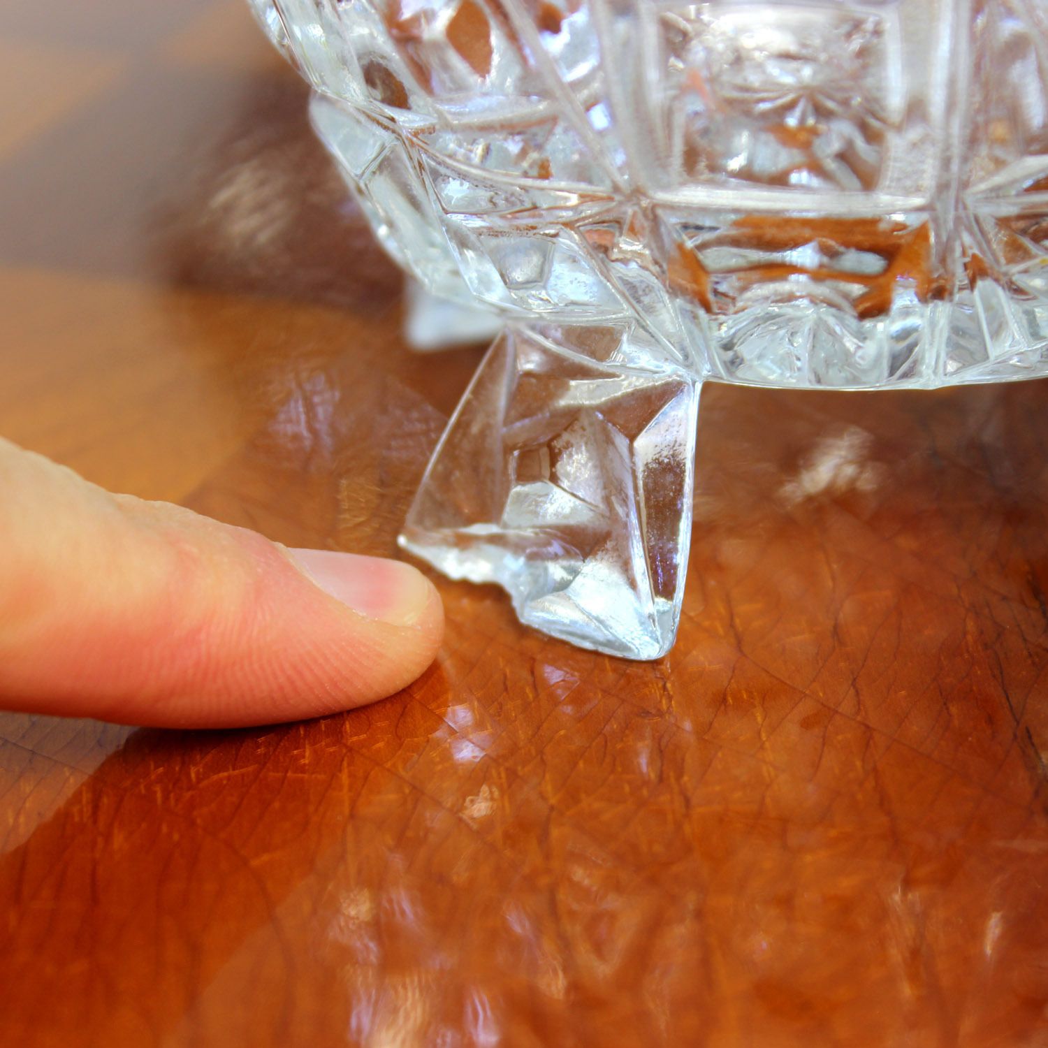 Set Of Two Art Deco Pressed Glass Bowls By Libochovice, Czechoslovakia, 1930s photo vinterior