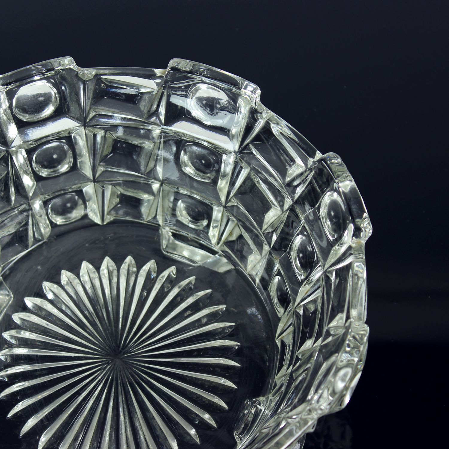 photo vinterior Set Of Two Art Deco Pressed Glass Bowls By Libochovice, Czechoslovakia, 1930s