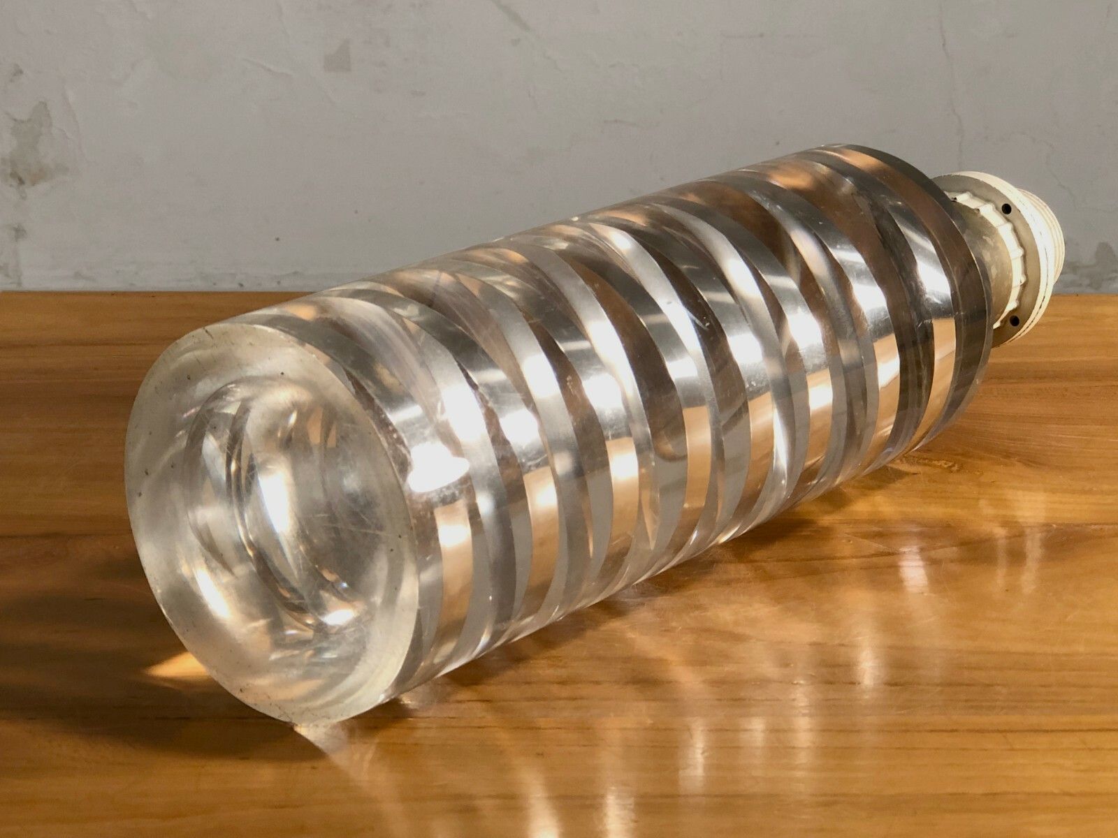 1970 Giraudon Inclusion Lamp Shabby Chic Sculpture Lucite Plexiglas Kinetic photo vinterior