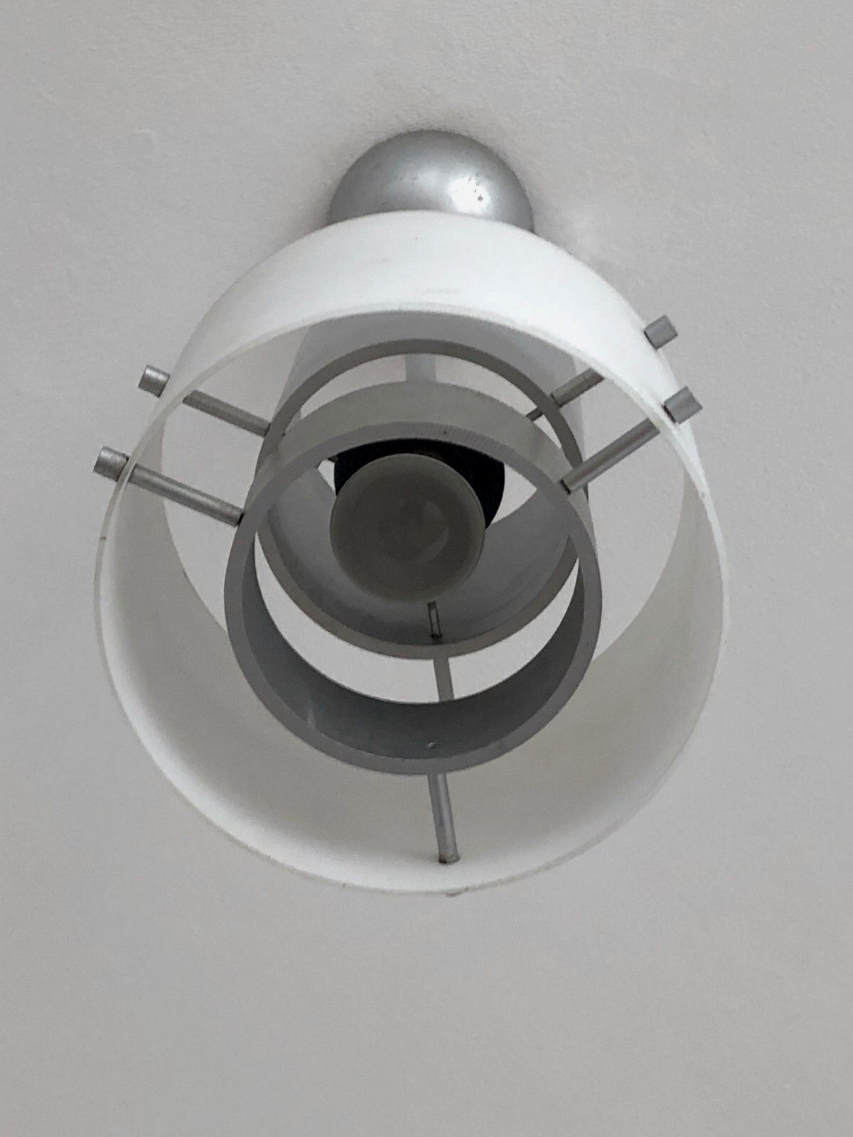 1970 1980 Post Modernist Radical Bauhaus Space Age Memphis Suspension Sarfatti photo vinterior