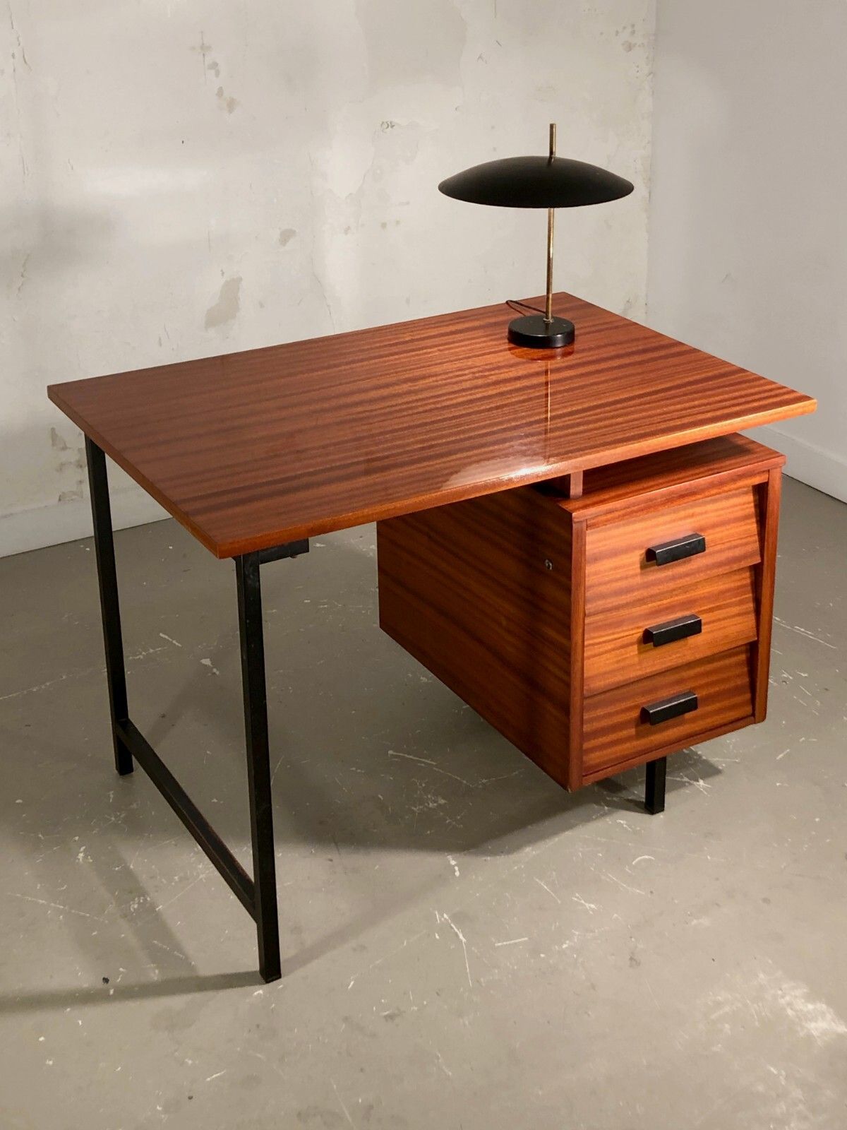 1950 Pierre Paulin Office Cm 172 Tuna Modernist Reconstruction Arp Guariche photo for sale