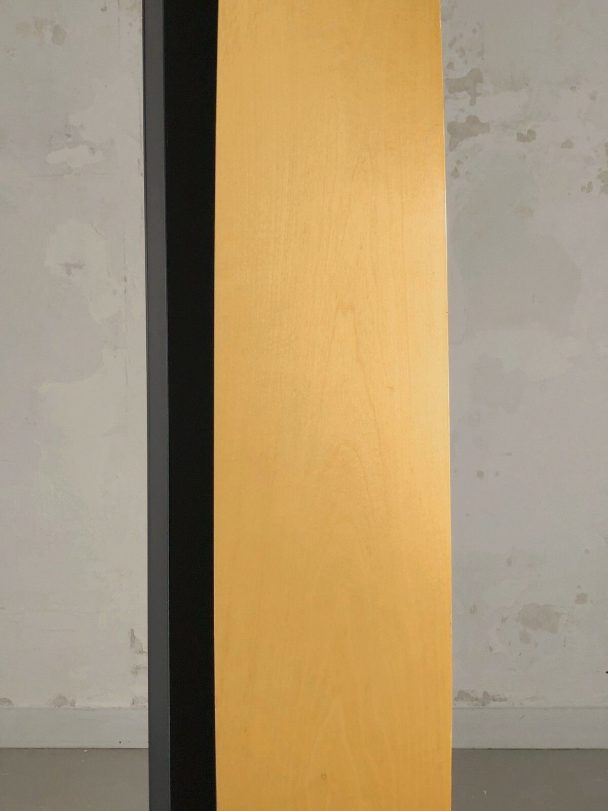 photo furniture 1980 1990 Column Range Cd Post Modernist Bauhaus Memphis Starck Sottsass