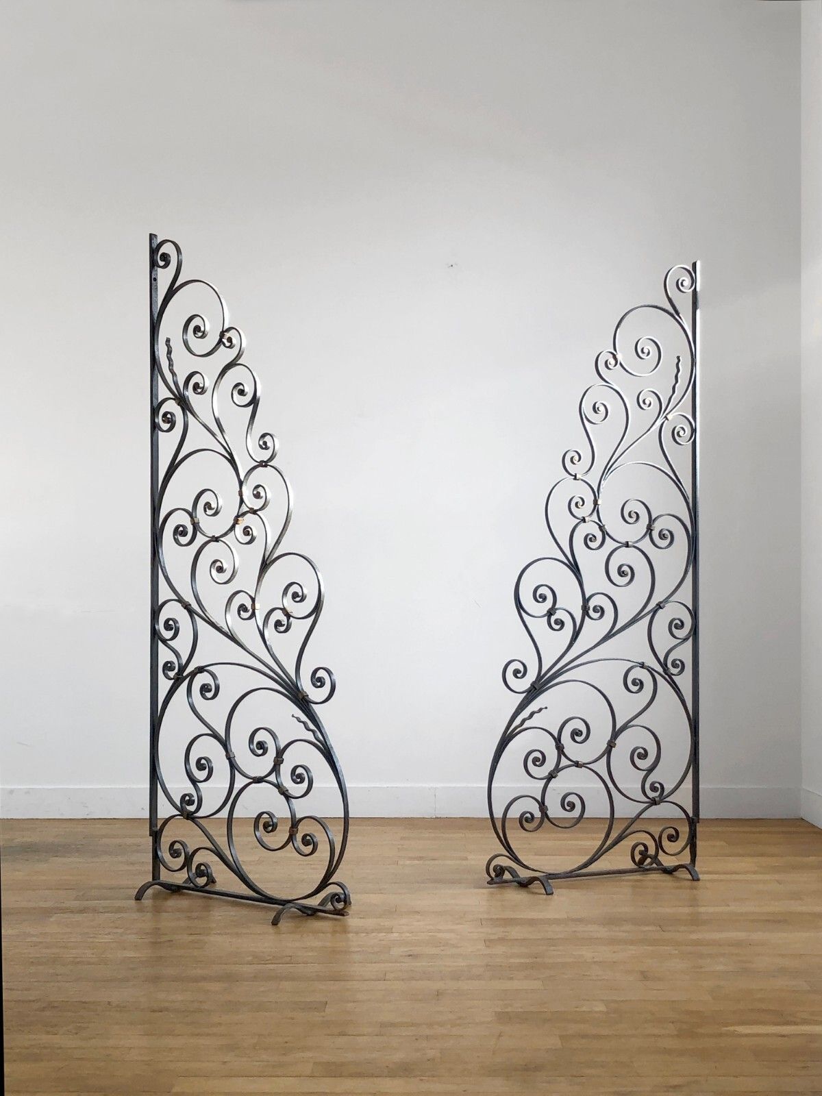 6737.0 1940 Claustra Art Deco Modernist Shabby Chic Interior Grille Adnet Hairdressing photo
