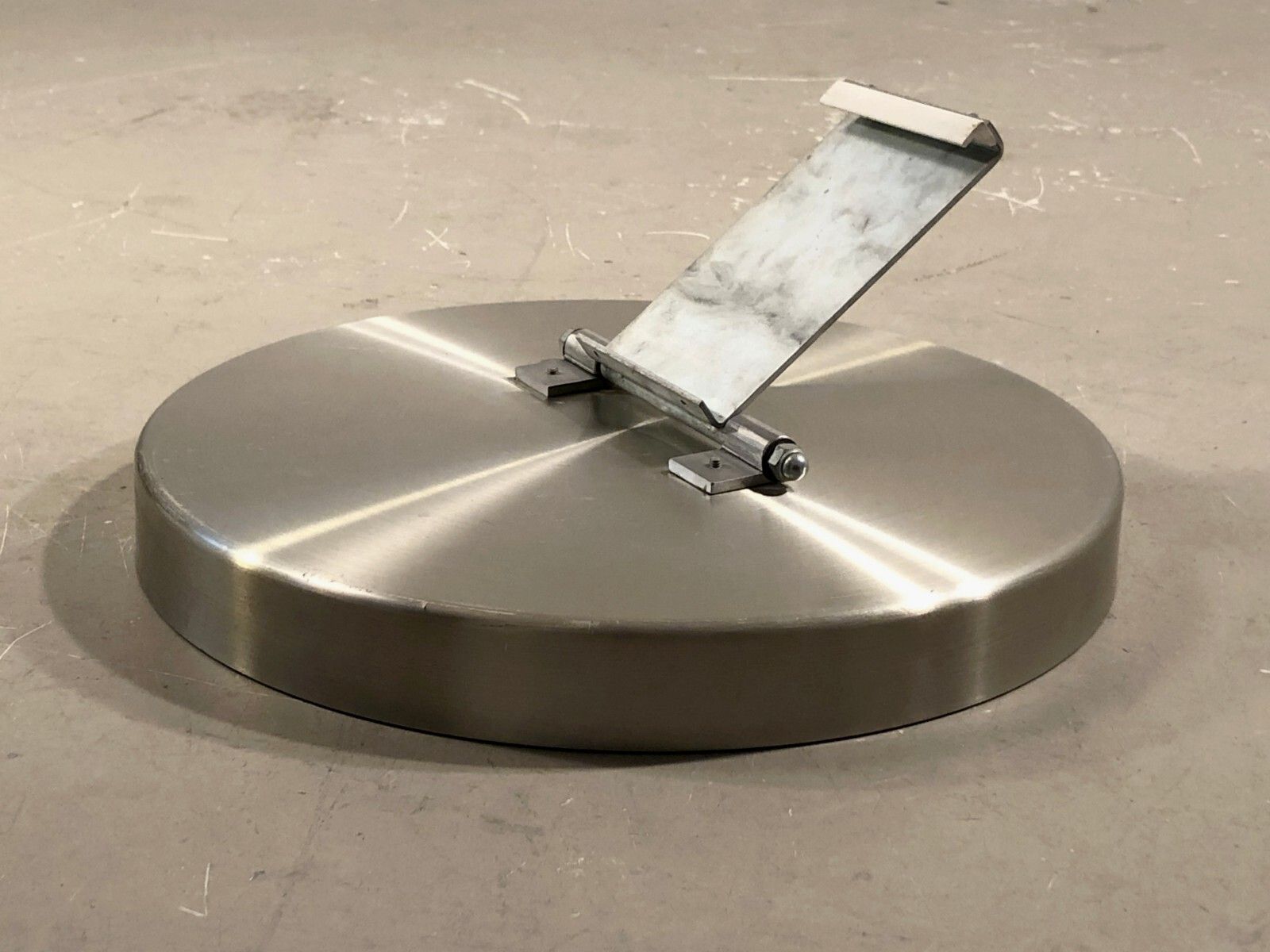 photo for sale 1970 Pierre Vandel Space Age Pop Post Modernist Console Hairdresser Kappa Knoll