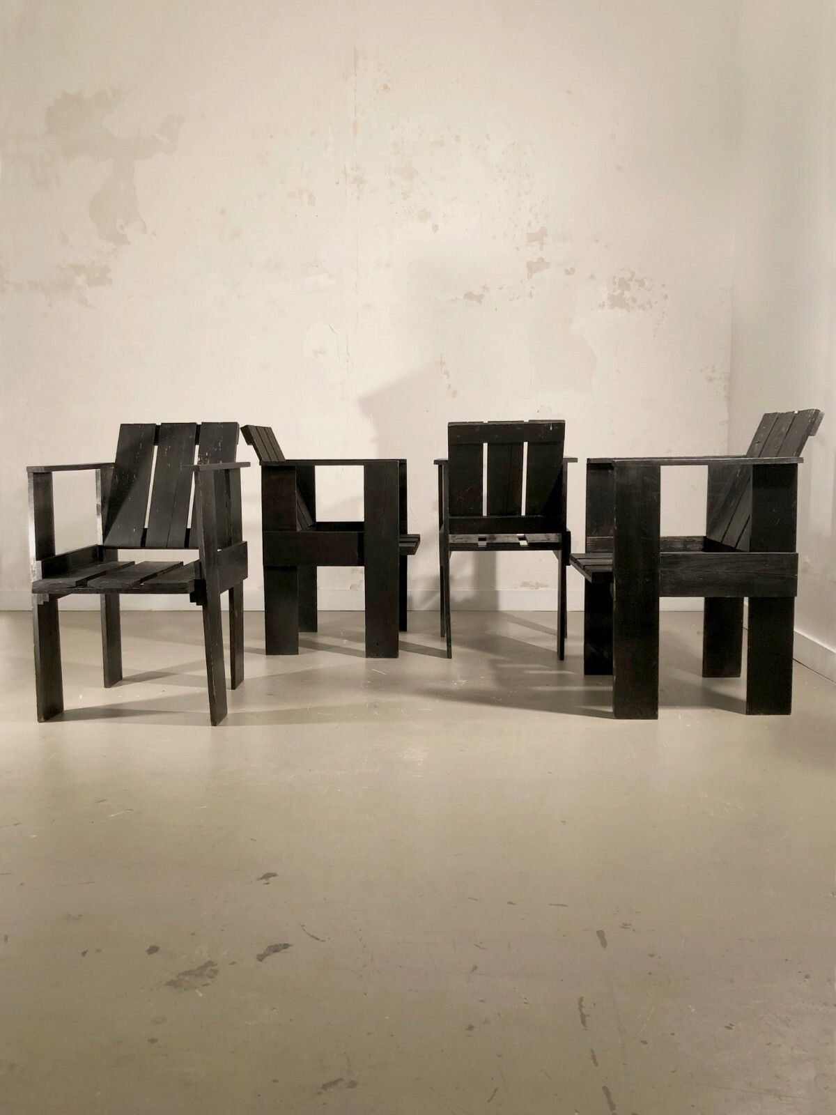 1970 Gerrit Rietveld 4 Chairs Crate Modernist Brutalist De Stijl Brutalist photo for sale