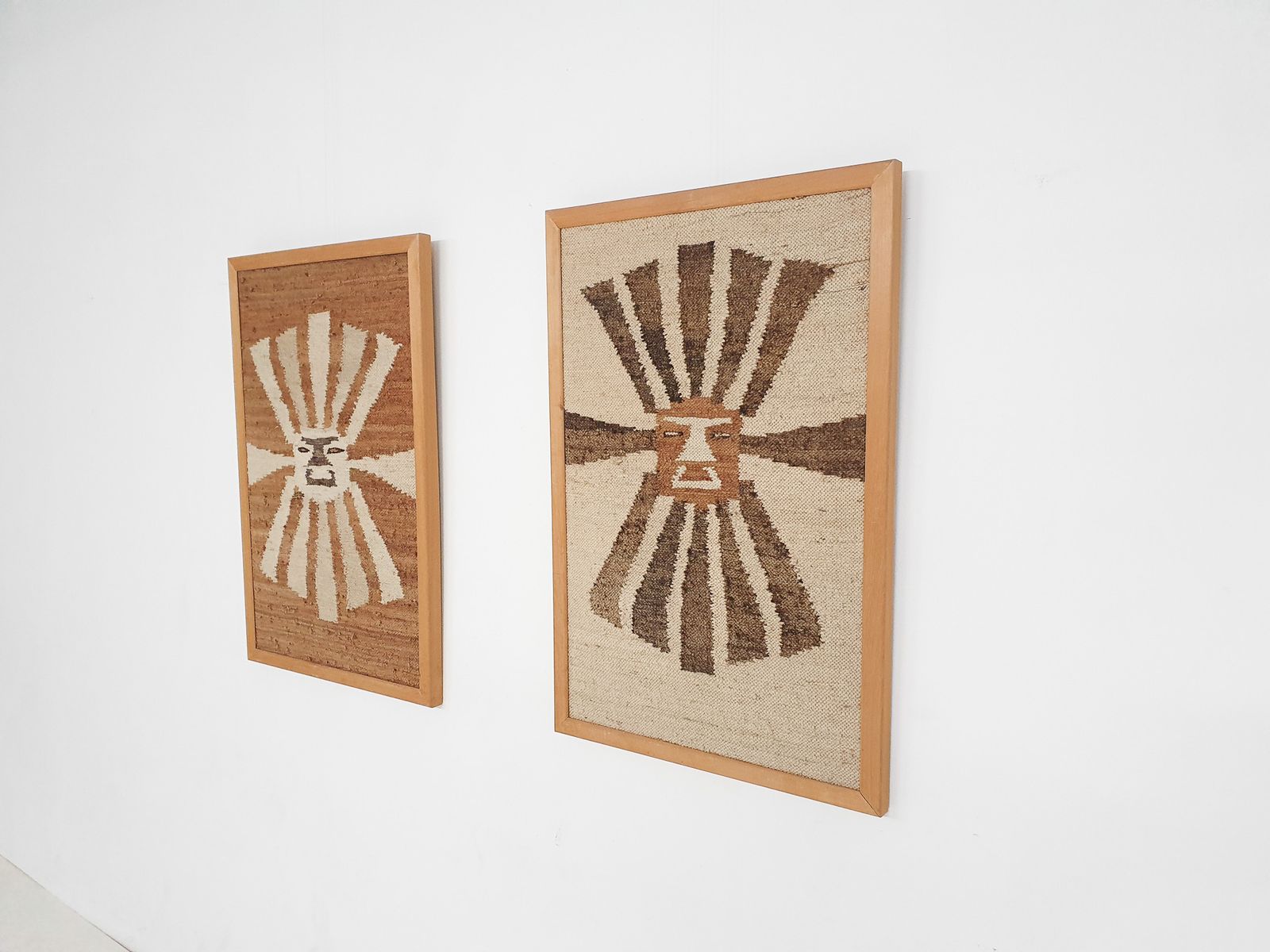 Set Van Twee Gebreide Wollen Wandobjecten, Ca. Jaren 1960 photo furniture