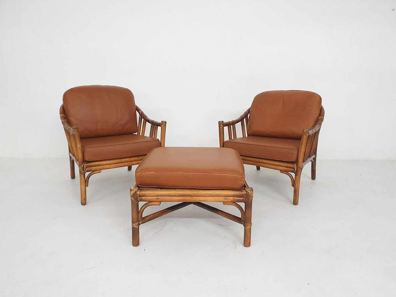 Manou Lounge Set By Elinor Mcguire For Hans Kaufeld, 1970's photo furniture