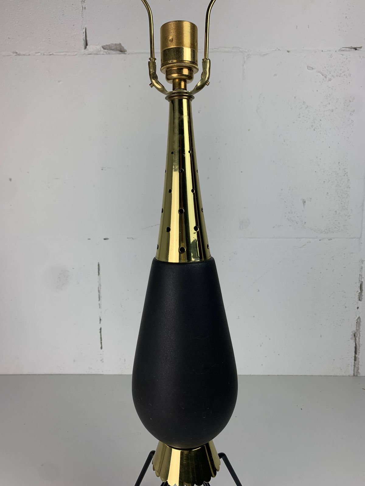 1247.0 Large Midcentury Sputnik Stilnovo Style Brass Table Lamp, Us 1950s photo