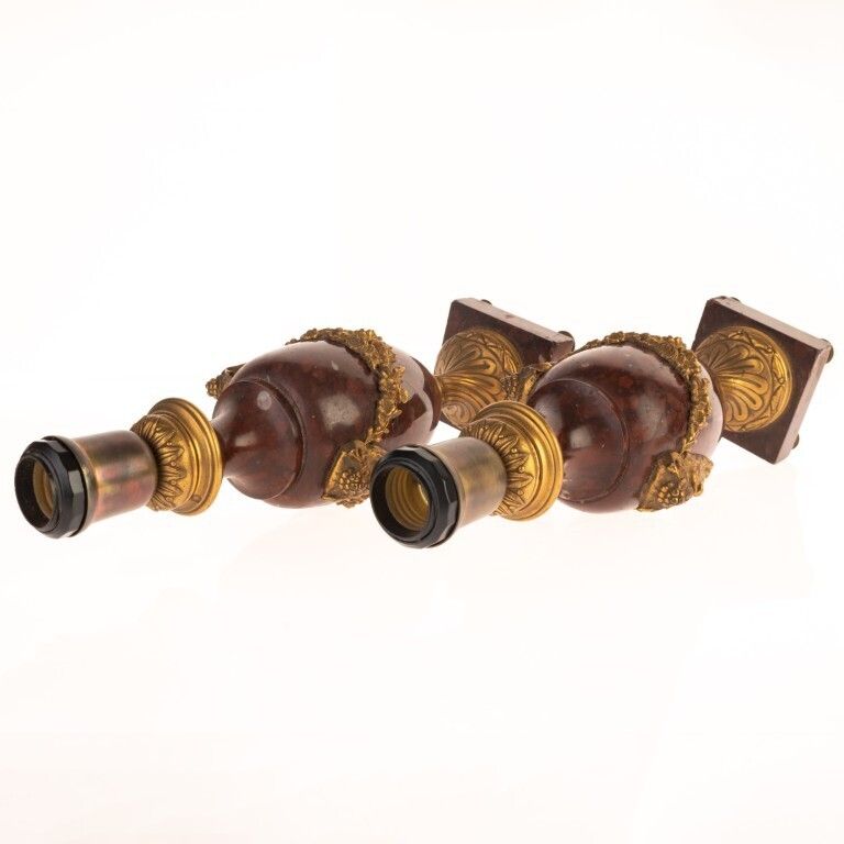 photo vintage Antique French Pair Of Rouge Marble & Bronze Satyrs Table Lamps