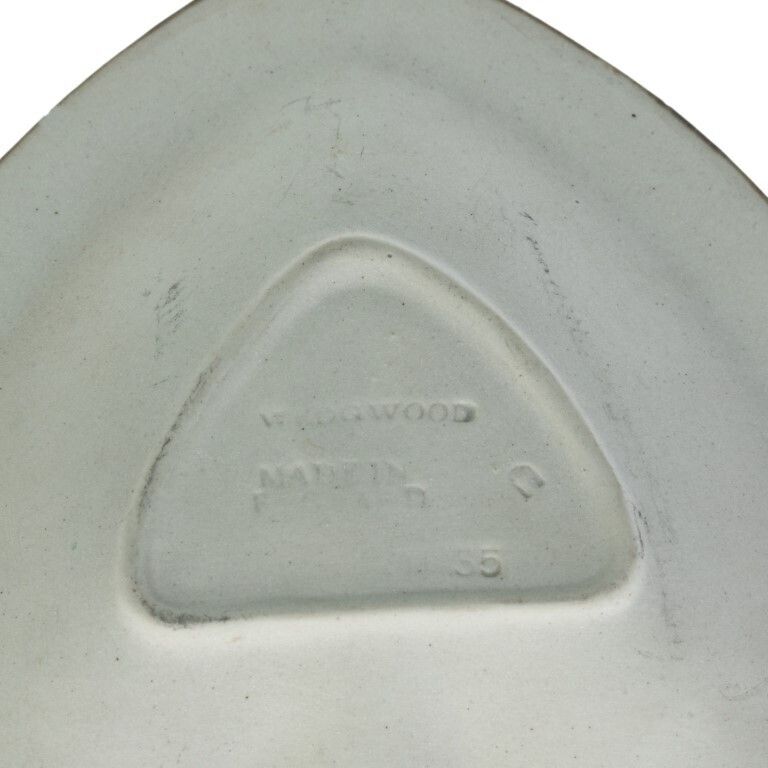 Antique Wedgwood Black Jasperware Ceramic Porcelain Bas Relief Dish photo 65.0