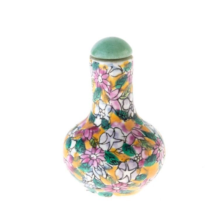 Chinese Hand Painted Famille Rose Porcelain Snuff Bottle With Jade Top photo furniture