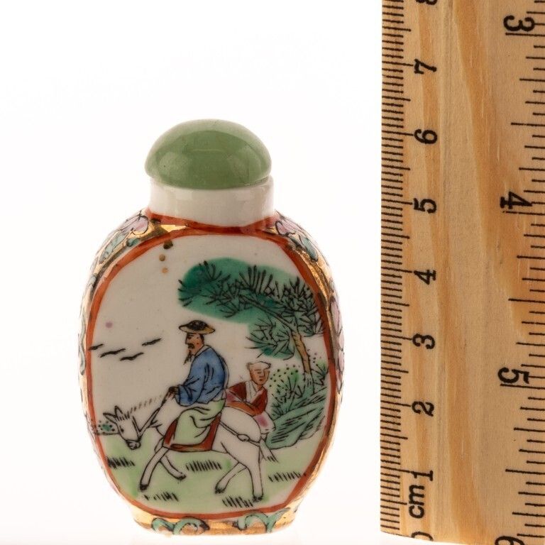 Mid Century Chinese Hand Painted Famille Rose Gilt Porcelain Ceramic Snuff Bottle photo Home Decor