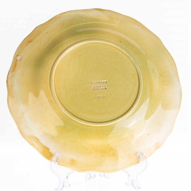 Antique Wedgwood Glazed Majolica Earthenware Pottery Grape, Leaves & Strawberries Plate 19th Century photo vinterior