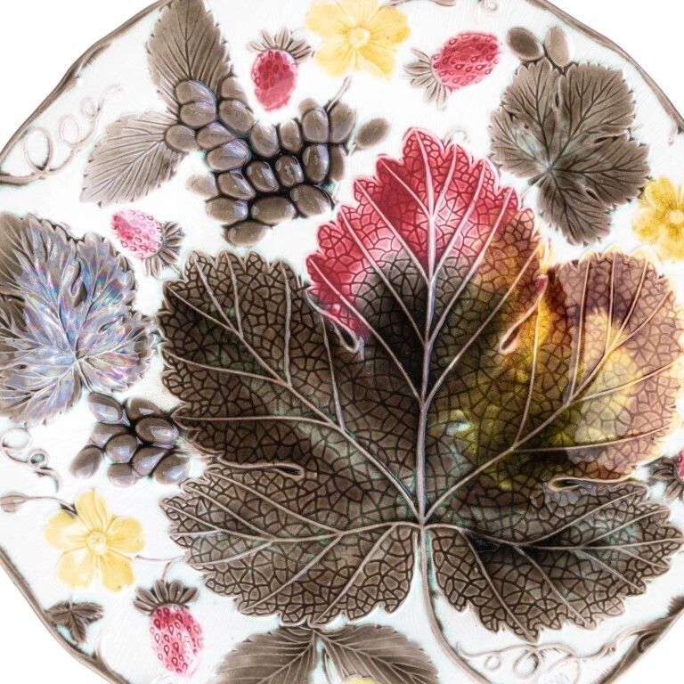 Antique Wedgwood Glazed Majolica Earthenware Pottery Grape Leaves & Strawberries Plate 19th Century photo furniture