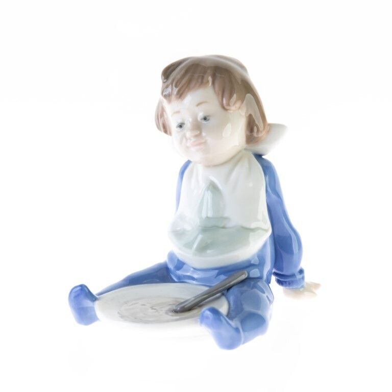 Nao By Lladro Fine Porcelain Sculpture Of A Baby Eating