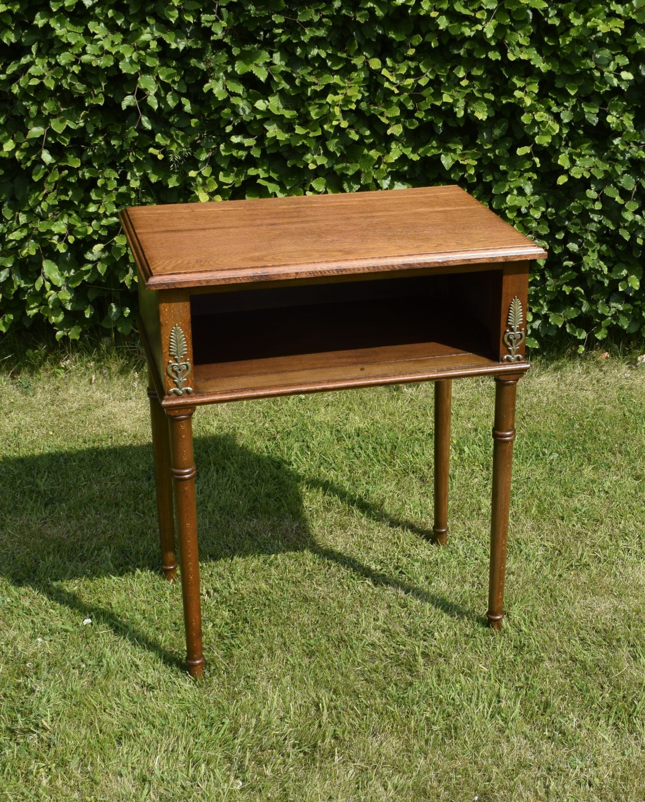 photo vintage French Bedside Stand, 1920s, Beech