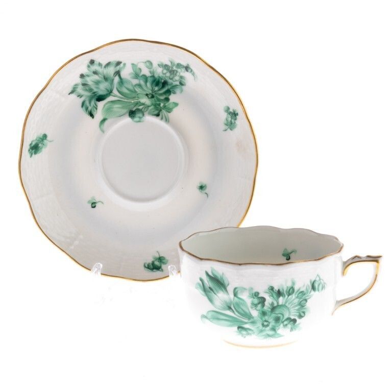 Herend Hungary “Chinese Bouquet” Pattern Fine Gilt Porcelain Ceramic Teacup And Saucer