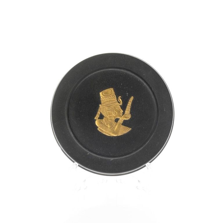 Wedgwood Egyptian Style Gilt Black Basalt Jasperware Ankhesenamum Lidded Portrait Box photo furniture