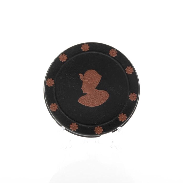 Wedgwood Egyptian Style Black Basalt Jasperware King Tutankhamun Lidded Portrait Box photo furniture