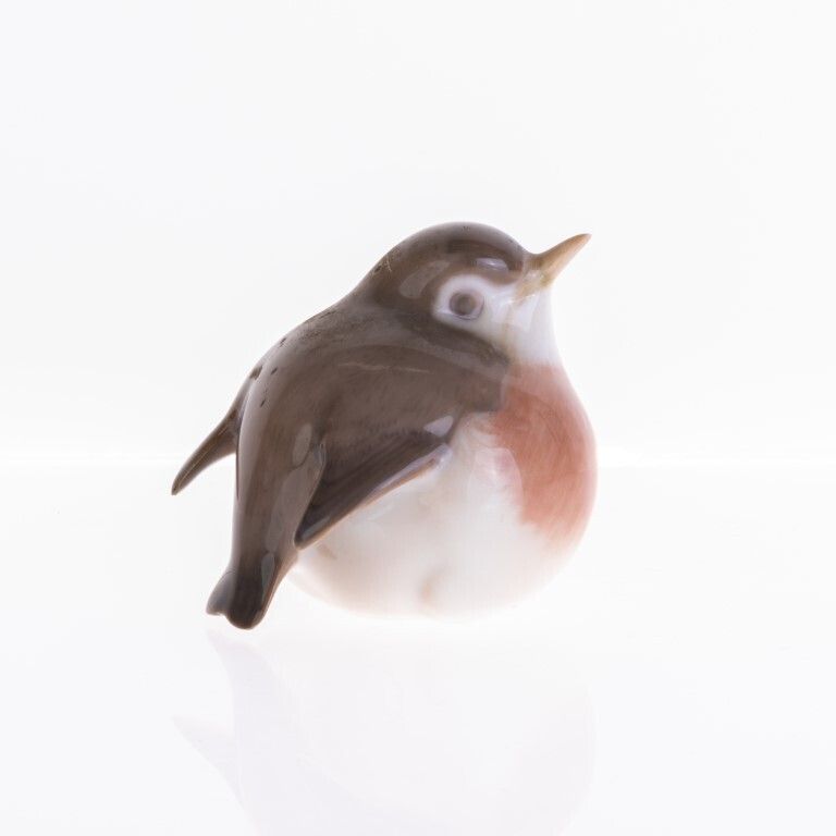 Royal Copenhagen Danish Porcelain Bird Fat Robin Figure Designed By Platen Hallermundt Model 2266 photo furniture