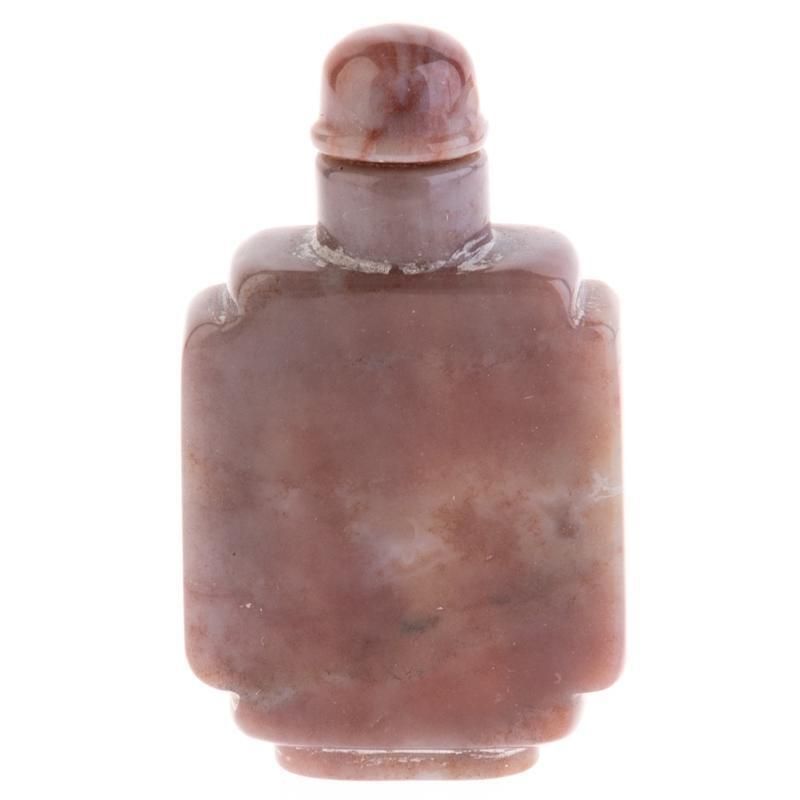 Antique Chinese Qing Dynasty Period Carved Mottled Crimson Agate Snuff Bottle